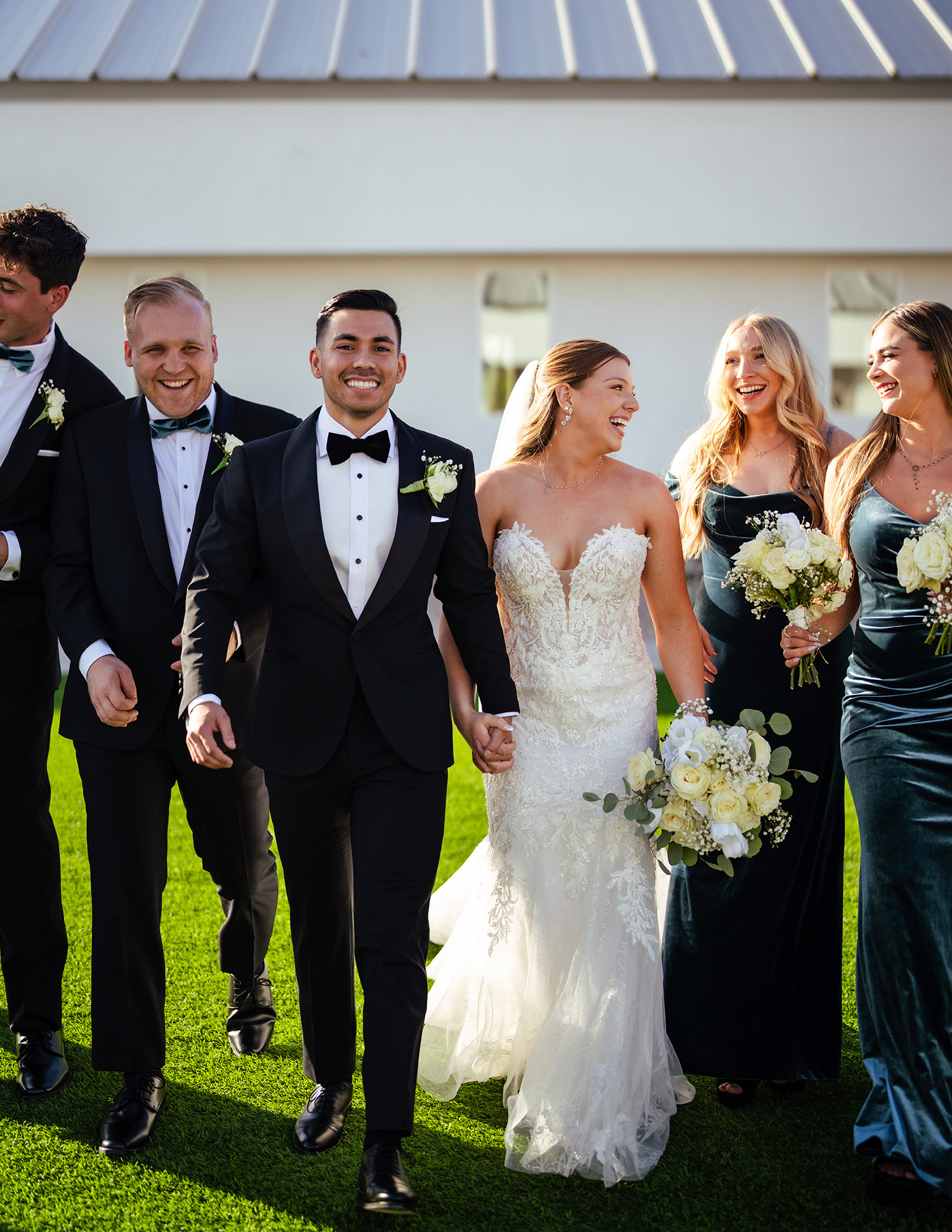 modern-chic-wedding-photography-colby-falls-wedgewood-weddings-arizona16 modern chic wedding photography colby falls wedgewood weddings arizona16 - Scottsdale SEO & Web Design | Bemo Design