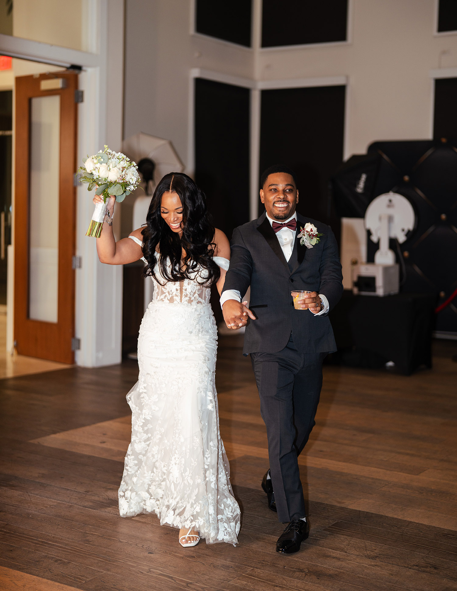 modern-chic-wedding-photography-colby-falls-wedgewood-weddings-arizona7 modern chic wedding photography colby falls wedgewood weddings arizona7 - Scottsdale SEO & Web Design | Bemo Design