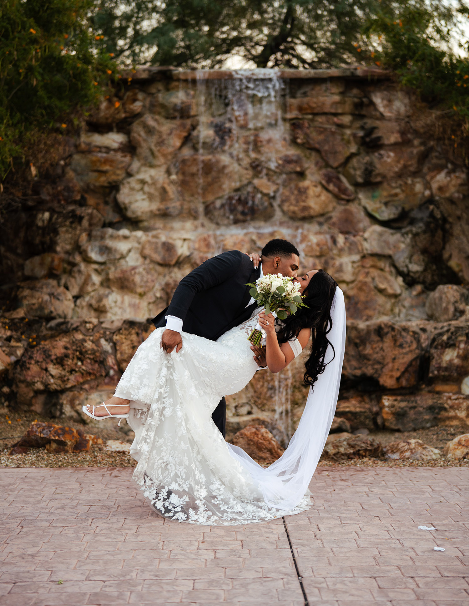 modern-chic-wedding-photography-colby-falls-wedgewood-weddings-arizona8 modern chic wedding photography colby falls wedgewood weddings arizona8 - Scottsdale SEO & Web Design | Bemo Design