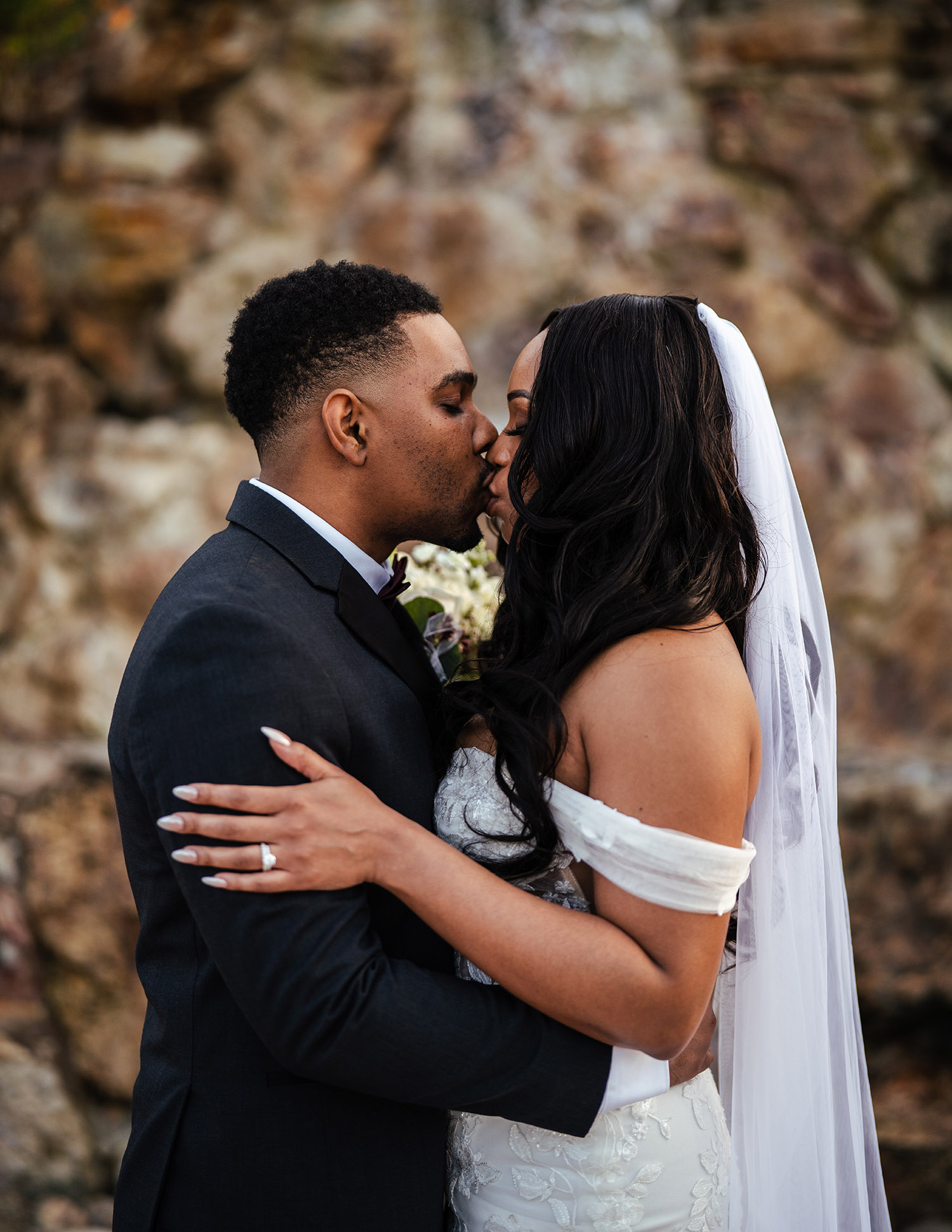 modern-chic-wedding-photography-colby-falls-wedgewood-weddings-arizona9 modern chic wedding photography colby falls wedgewood weddings arizona9 - Scottsdale SEO & Web Design | Bemo Design